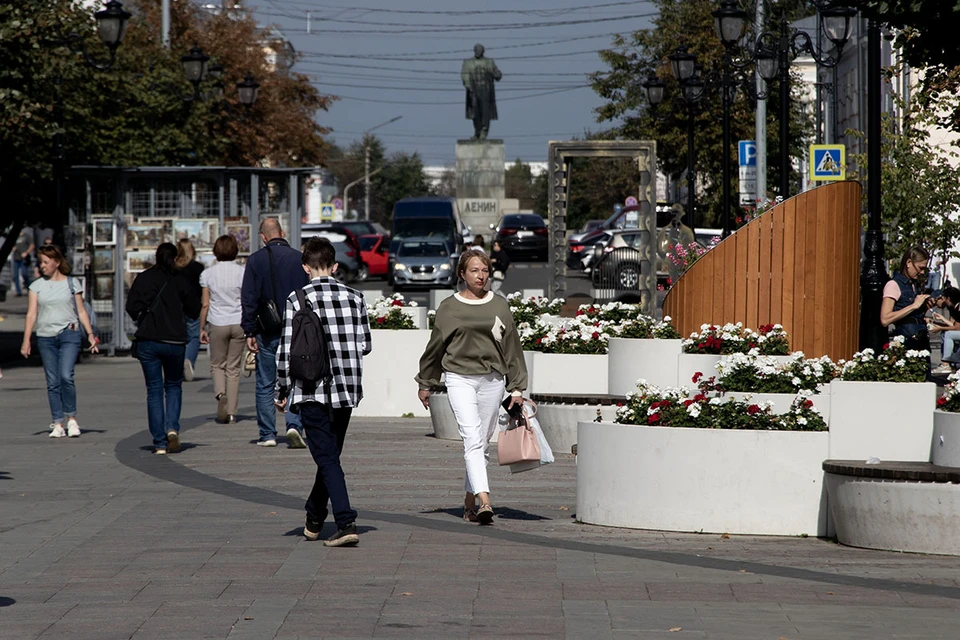 Жаркий день на Трёхсвятской
