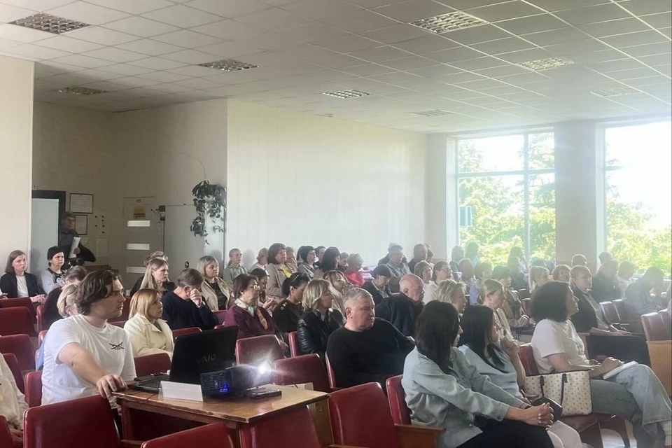 Почти 100 специалистов обсудили охрану труда на семинаре в Ставрополе. Фото: администрация Ставрополя
