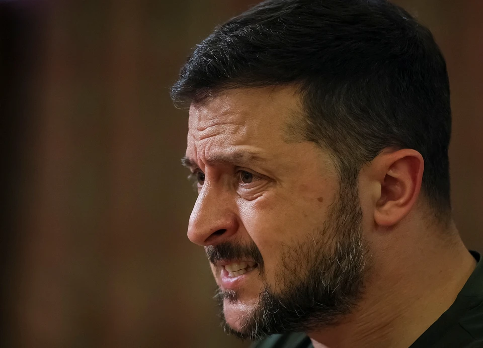 Журналист Чей Боуз обвинил Зеленского в попытках эскалации украинского конфликта.