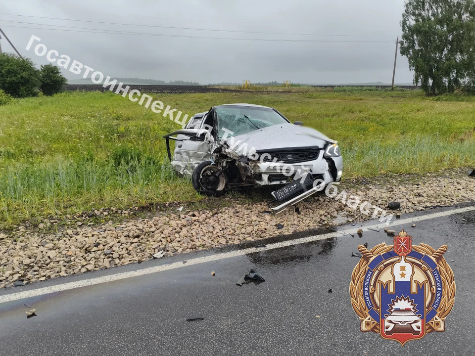 В Веневском районе пьяный водитель автомобиля Ford устроил ДТП с пострадавшими.