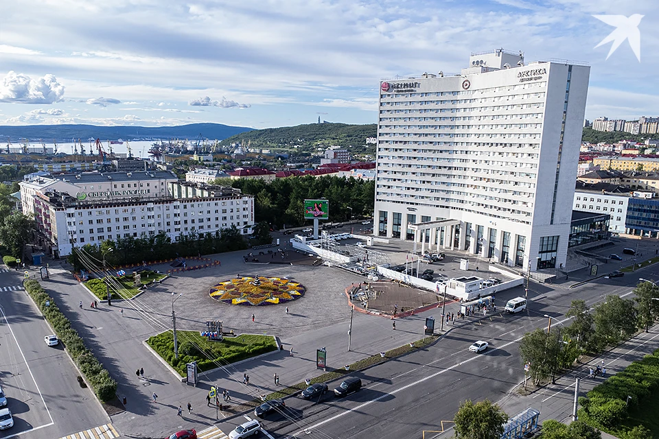 Сейчас готовность площади Пять Углов оценивается в 85%.