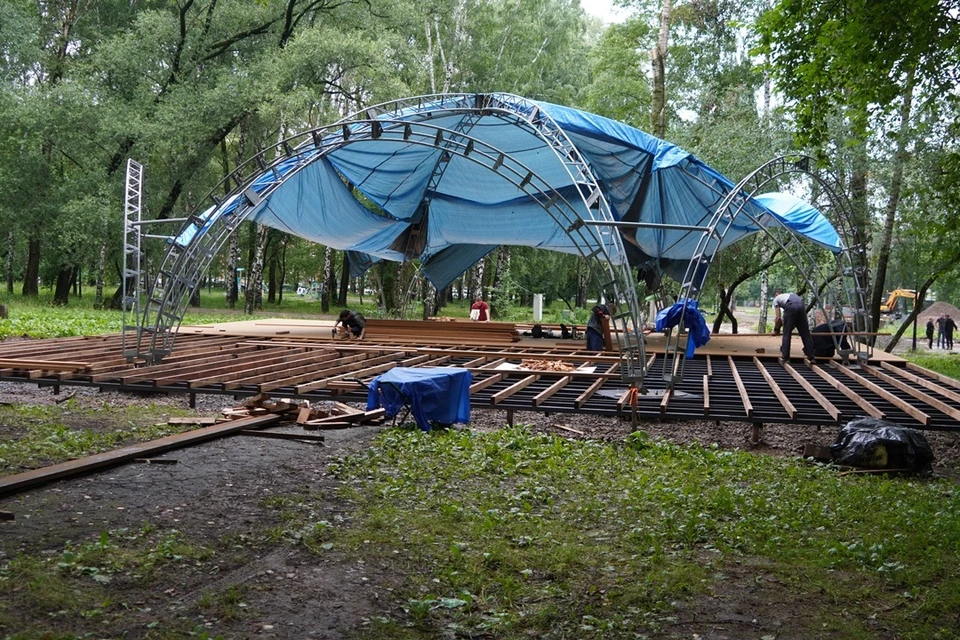 Шатер в саду Миндовского. Фото: Пермская городская Дума.