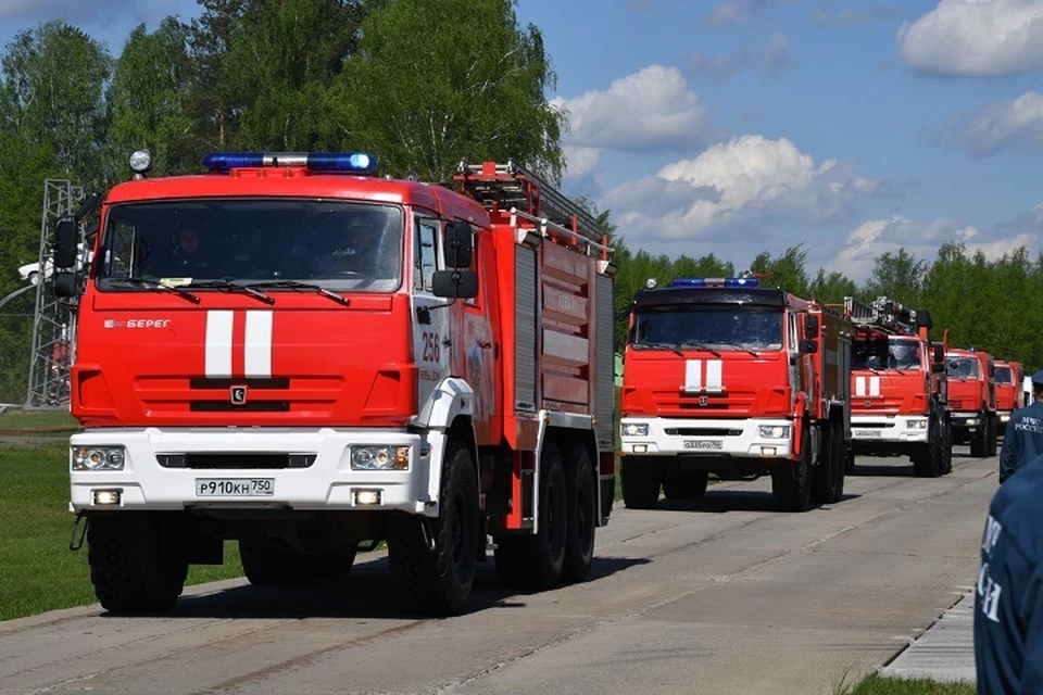Новые пожарные машины отправили в три округа Приморья