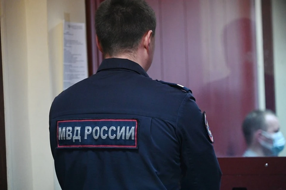 Полицейские ищут мошенницу