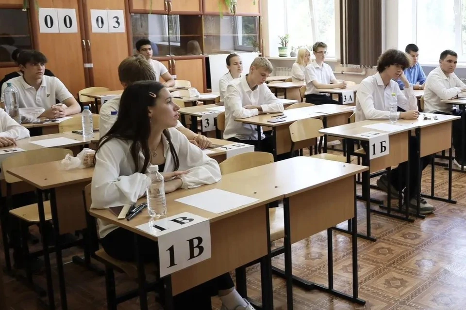 В этом году 18 севастопольских выпускников сдали ЕГЭ на 100 баллов. Фото: департамент образования и науки Севастополя