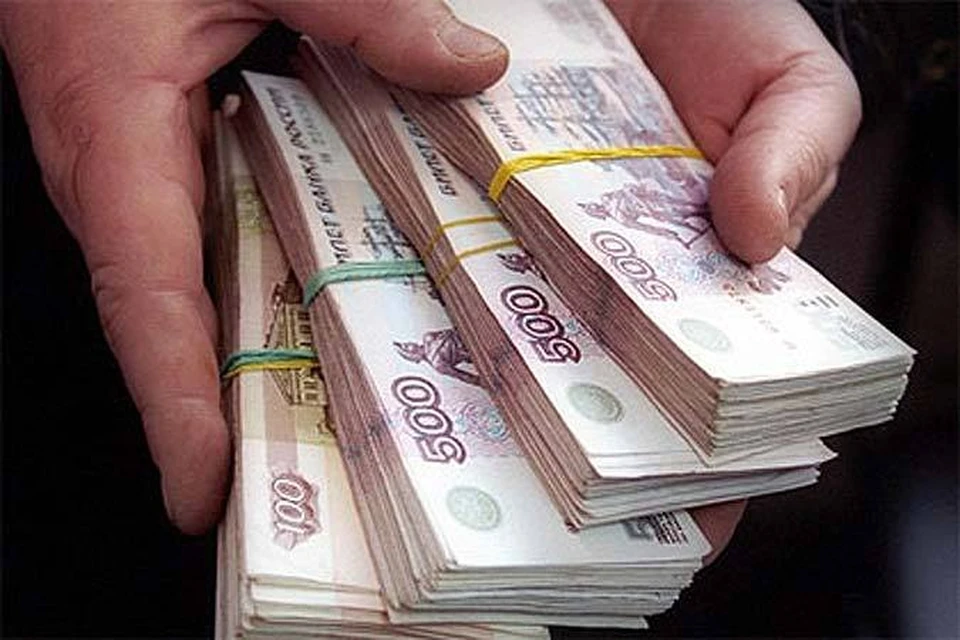 Волгоградка вскрыла сейф и выкинула все деньги