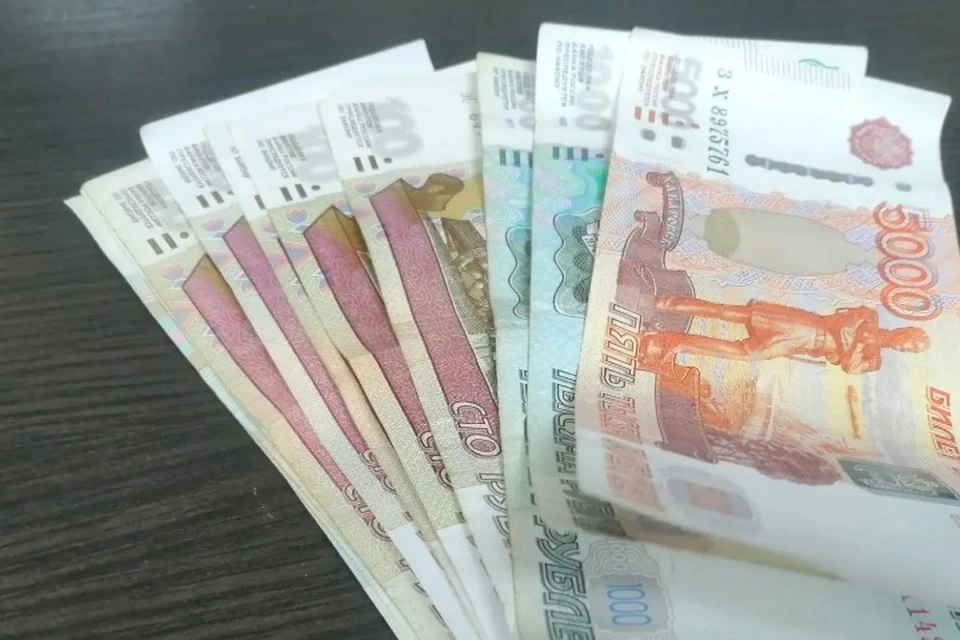 Севастопольцы лишились денег