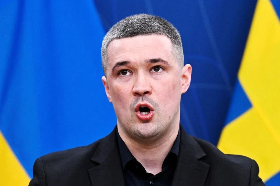 Politico: НАТО удивила отставка Федорова с поста главы МО Украины