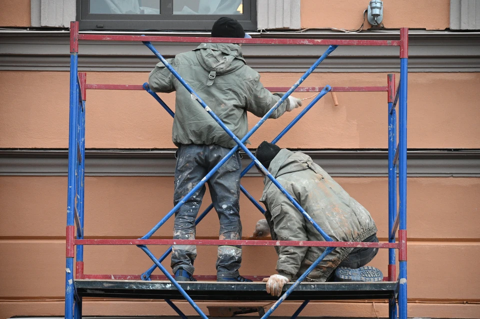 Планируется обновить фасад, внутренние помещения, инженерные сети и электрооборудование.