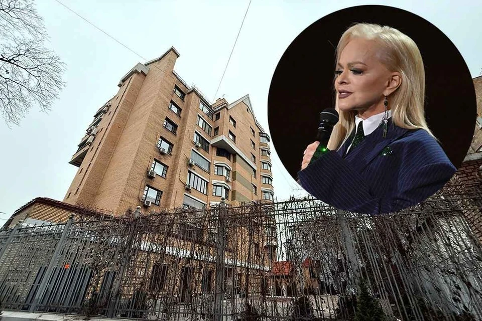 Лурье делает ремонт в бывшей квартире Долиной, речи о продаже не идет.