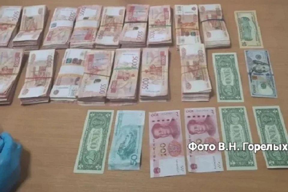 Мошенники просили парня «задекларировать» ценности. Фото: предоставлено В.Н. Горелых