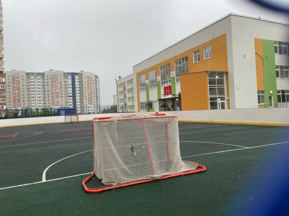 Директор заплатит 20 тысяч: прокуратура наказала школу в Тюменской области за сломанную ногу шестиклассницы.