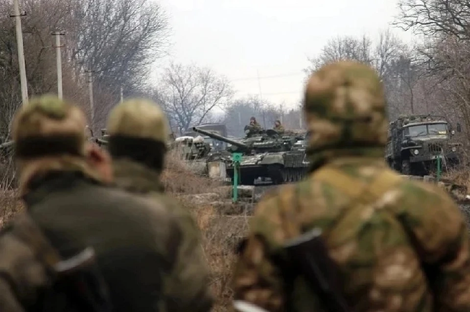 Российские войска продолжают продвигаться по территории ДНР, занимая более выгодные рубежи