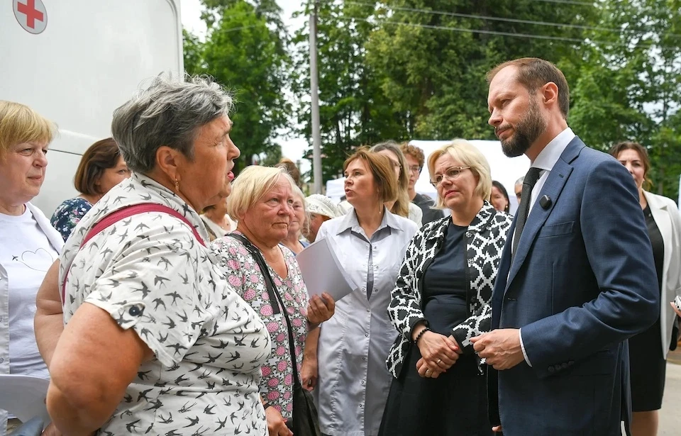 По решению Виталия Королева Правительство Тверской области окажет содействие в ускоренном вводе спортцентра в Кувшиново. Фото: max.ru/korolev.
