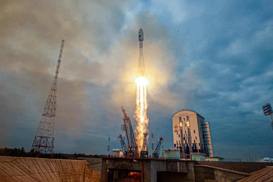 Артемьев и Корсаков завершили работу в Роскосмосе