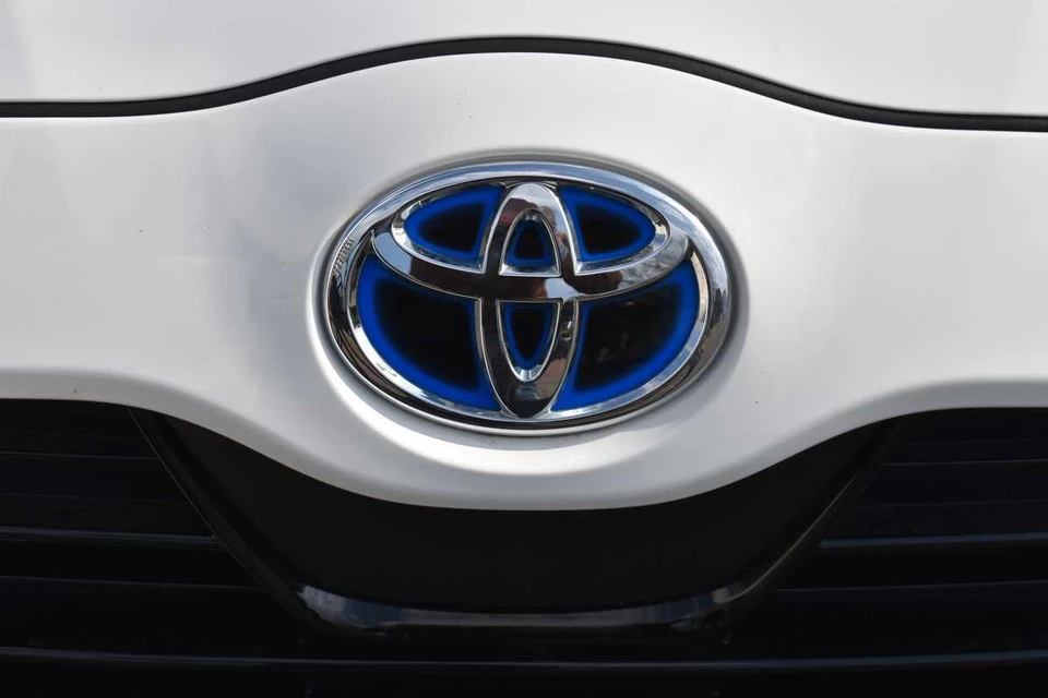 GlobalData: Продажи Toyota упали по всему миру и выросли в России. Stoqliq / Shutterstock.com / Fotodom.