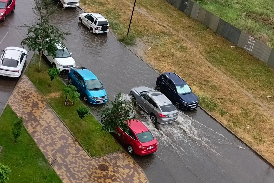 Дороги превратились в реки