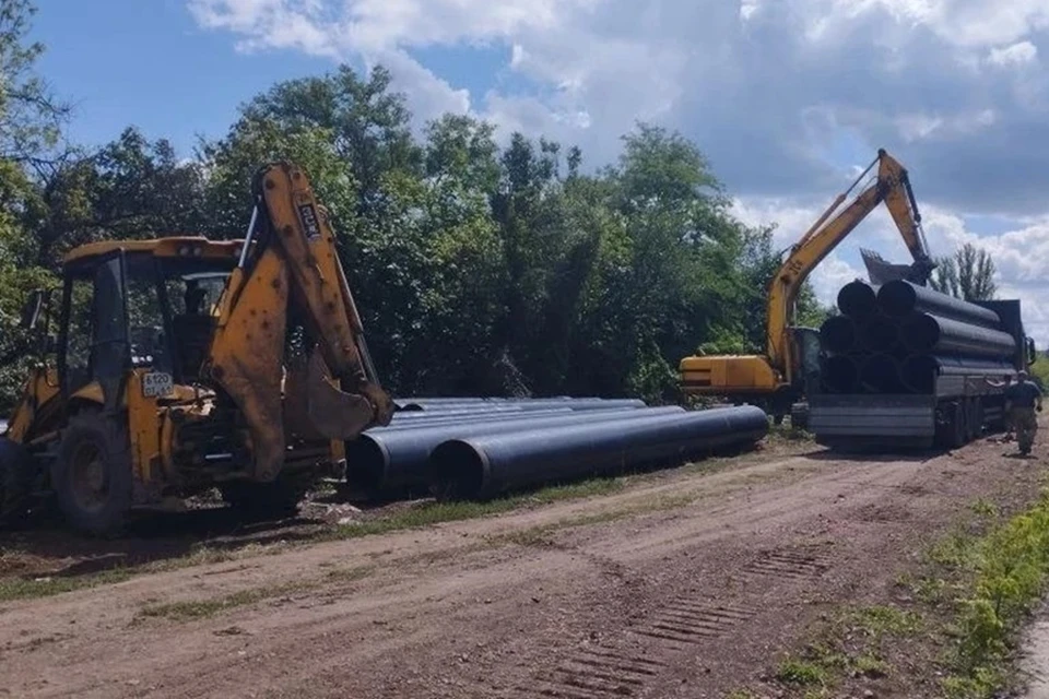 В Горловке меняют магистральный водовод, снабжающий водой 22 тысячи человек. Фото: «Вода Донбасса»