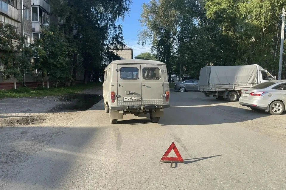 Мальчик выбежал на дорогу на Кольцевом проезде, в микрорайоне Каштак. Фото: УМВД России по Томской области