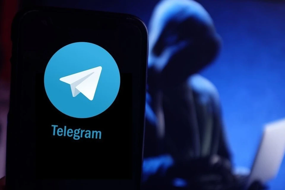 Мошенники начали обманывать россиян схемами с кошельком в Telegram. Фото: DANIEL CONSTANTE / Shutterstock / Fotodom