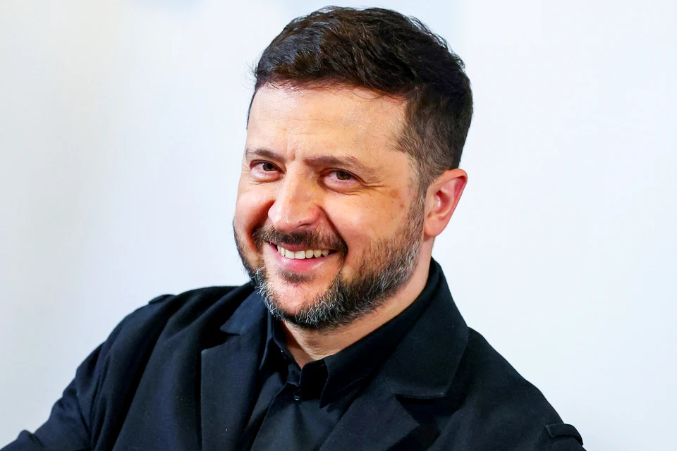 Зеленский гордится тем, что с прилавков крупных супермаркетов на Украине исчез целый ряд продуктов, а местные фермеры заявляют о банкротствах