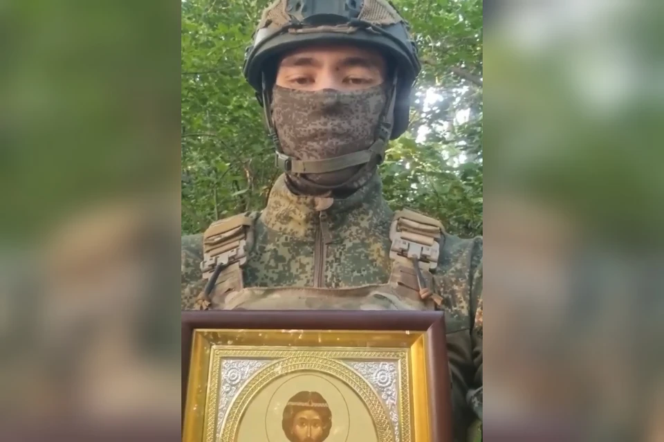 Из Новосибирска в зону СВО доставили икону Александра Невского. Фото: стопкадр из видео
