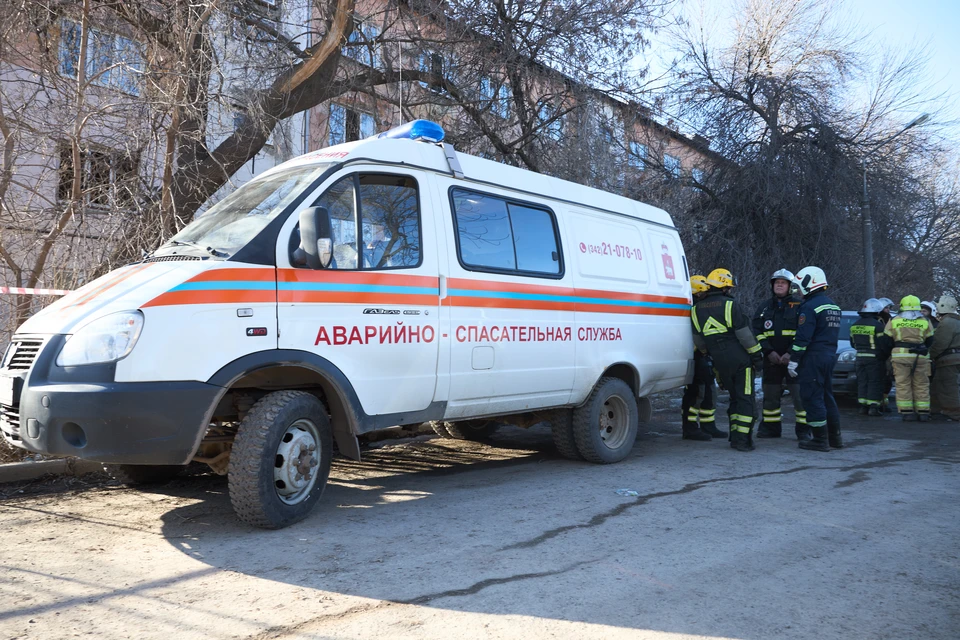 Кабель вспыхнул на Елизарова.