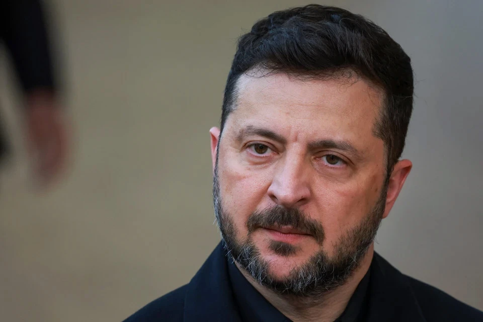 Зеленский велел арестовать детективов НАБУ, расследовавших коррупцию в его офисе