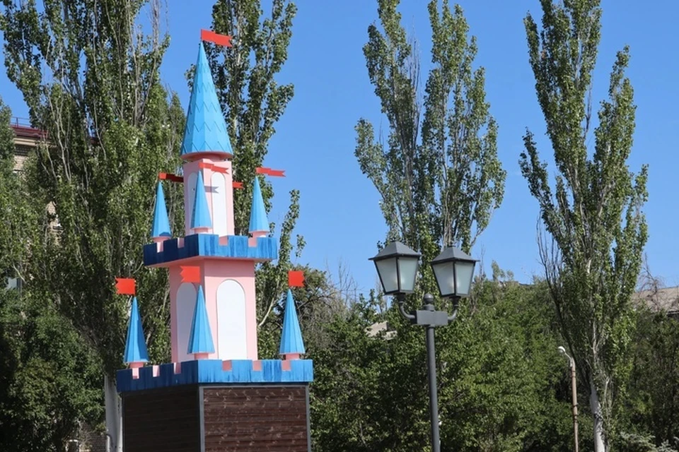 В Стаханове завершено благоустройство сквера на улице Карбышева. ФОТО: Наталия Жулинская