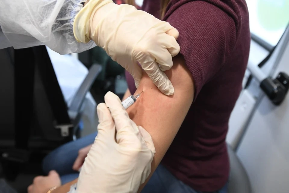 Аксенов: более 1,1 млн человек пройдут вакцинацию от гриппа в Крыму в 2026 году
