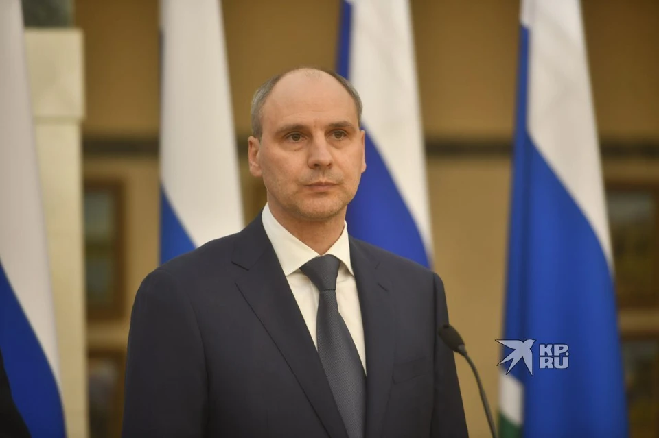 Глава региона пожелал танкистам крепкого здоровья, благополучия и новых успехов в ответственном деле