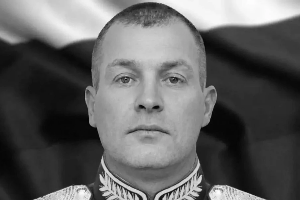 Золотую Звезду Героя России за заслуги на СВО Антону Грунису лично вручил министр обороны России Андрей Белоусов. Фото: vk.ru/suvorovskoie_bratstvo