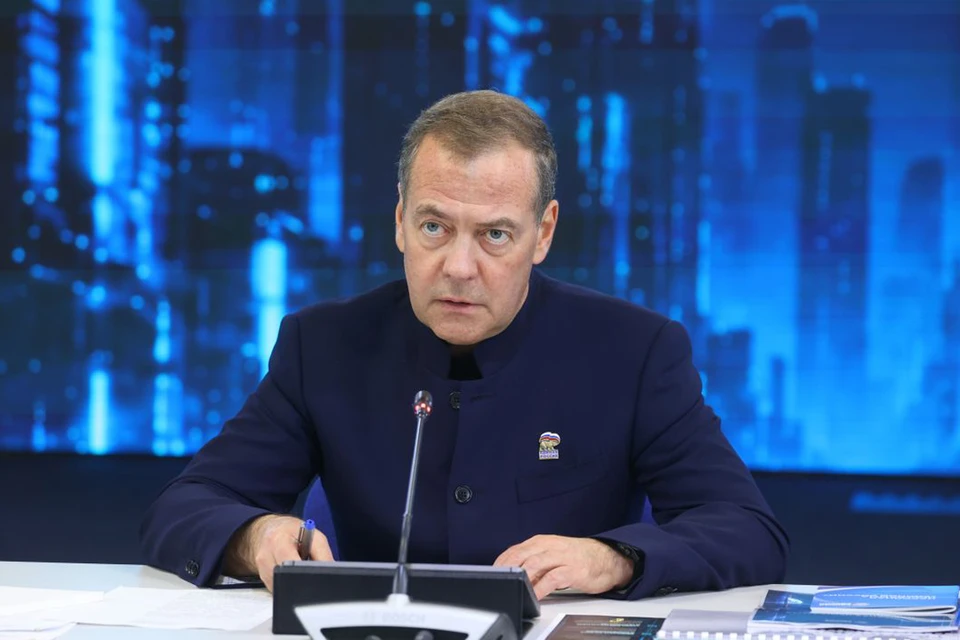 Председатель партии «Единая Россия» Дмитрий Медведев призвал обеспечить прозрачность процедуры голосования. Фото: ER.RU.