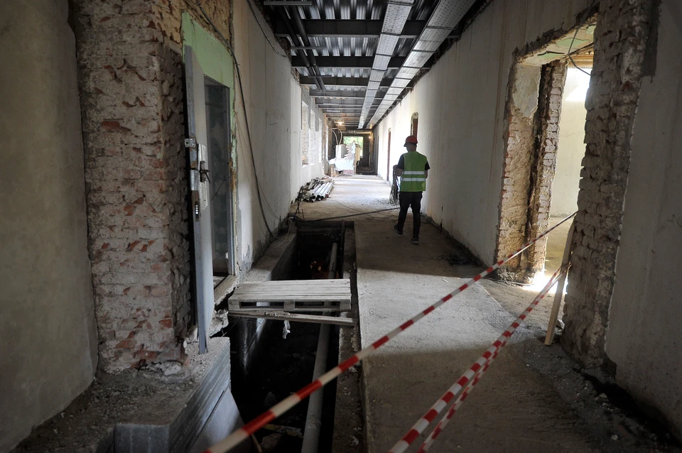 Бизнесмена арестовали за мошенничество при ремонте школы во Владивостоке