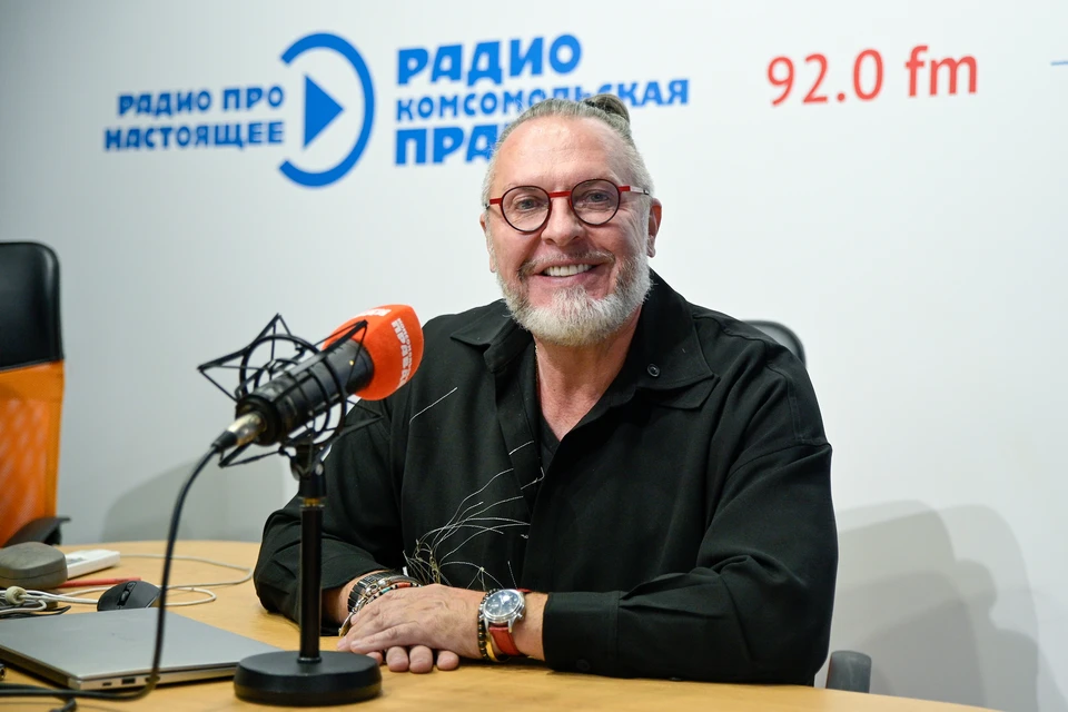 Юрий Грымов анонсировал спектакль "Синяя птица" для взрослых и детей.