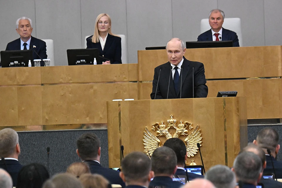 Президент России Владимир Путин во время выступления перед новым составом Госдумы