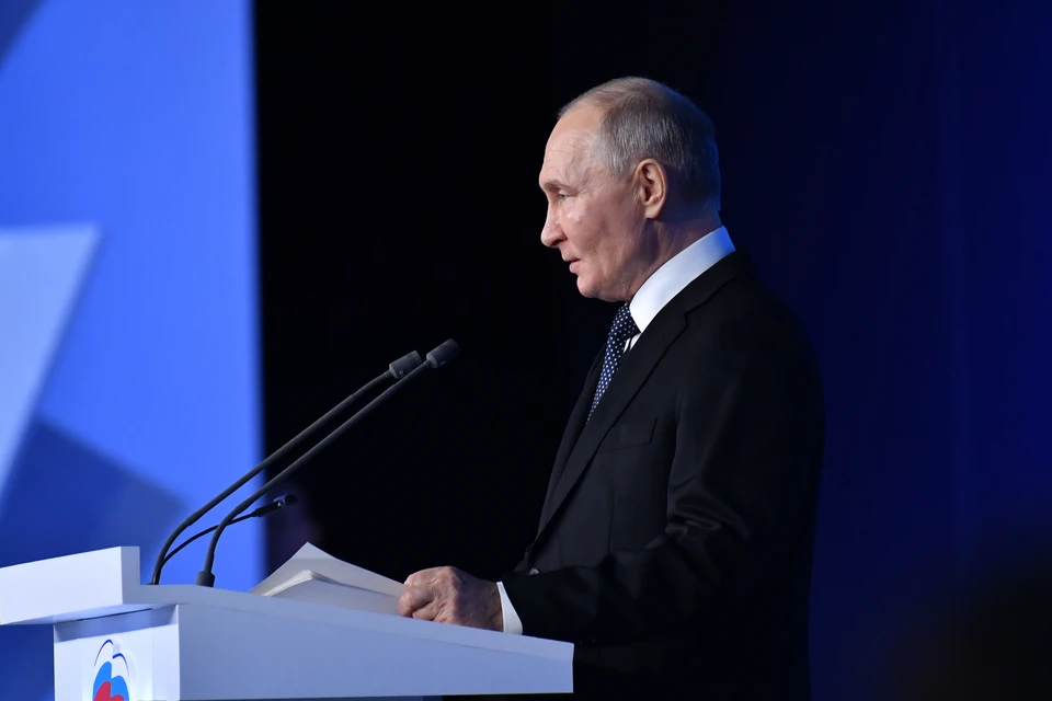 Путин поздравил студентов и преподавателей РФ с Днем среднего профессионального образования