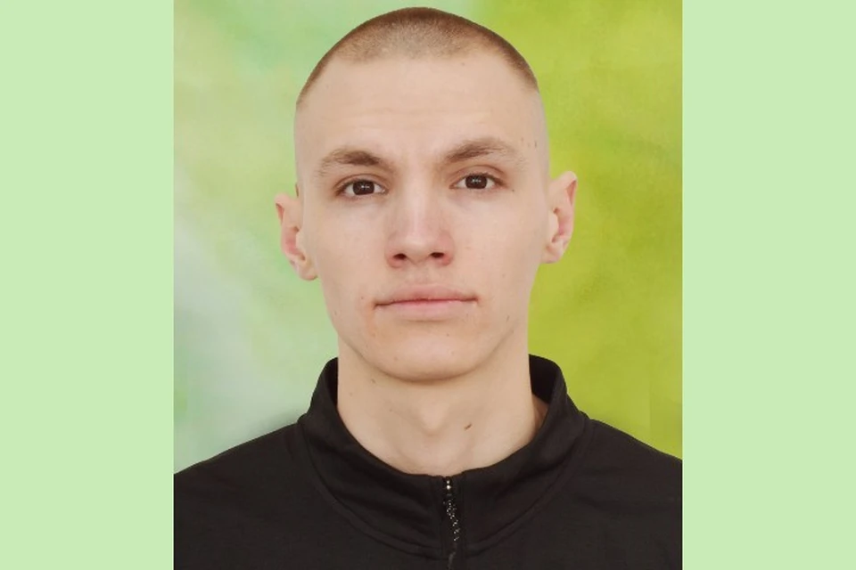 Дети очень любили молодого учителя физкультуры. Фото: школа № 5 Карасукского муниципального округа Новосибирской области.