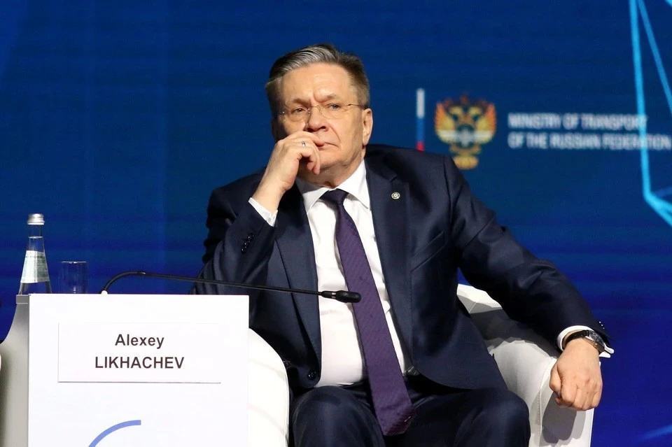 Лихачев: РФ планирует создать АЭС на Луне к середине 2030-х годов. Фото: Maksim Konstantinov/GLOBAL LOOK PRESS