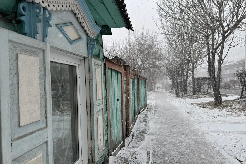 Еще чуть-чуть и Иркутск накроет снежное покрывало.