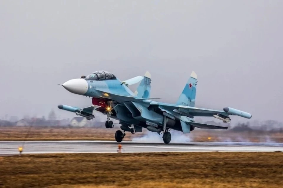 Истребитель выполнял полет без боекомплекта.