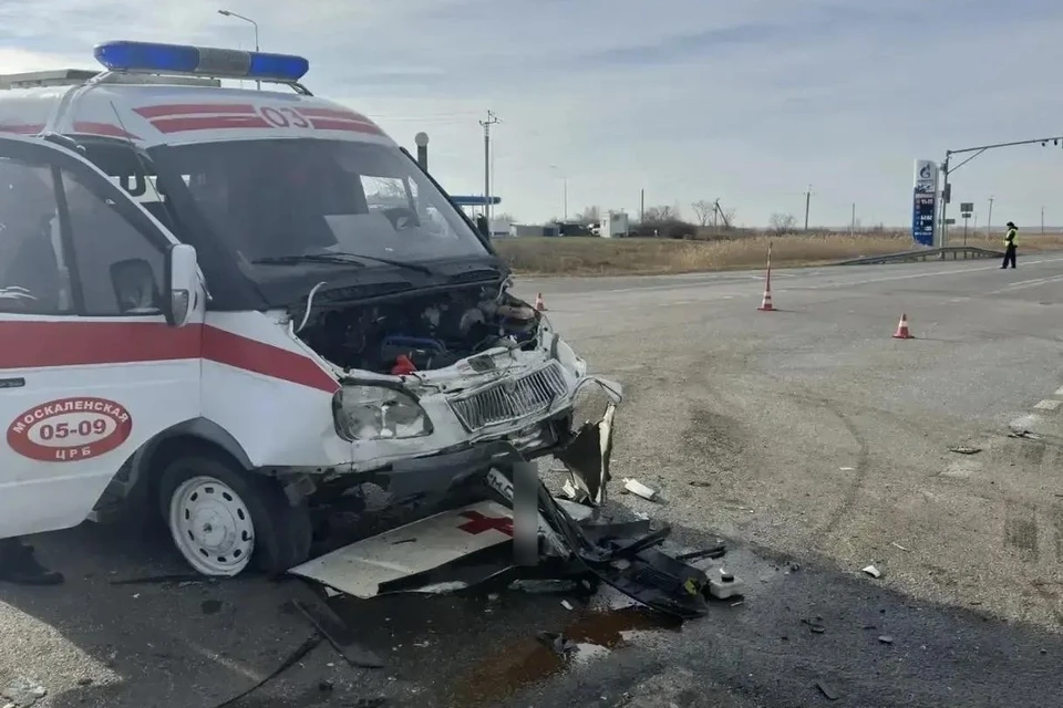 Автомобили врезались друг в друга на приличной скорости. Фото: пресс-служба прокуратуры Омской области