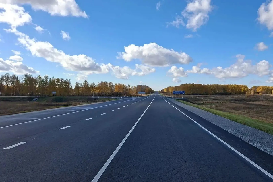 Дороги обеспечивают транспортное сообщение с отдаленными населенными пунктами. Фото: nso.ru