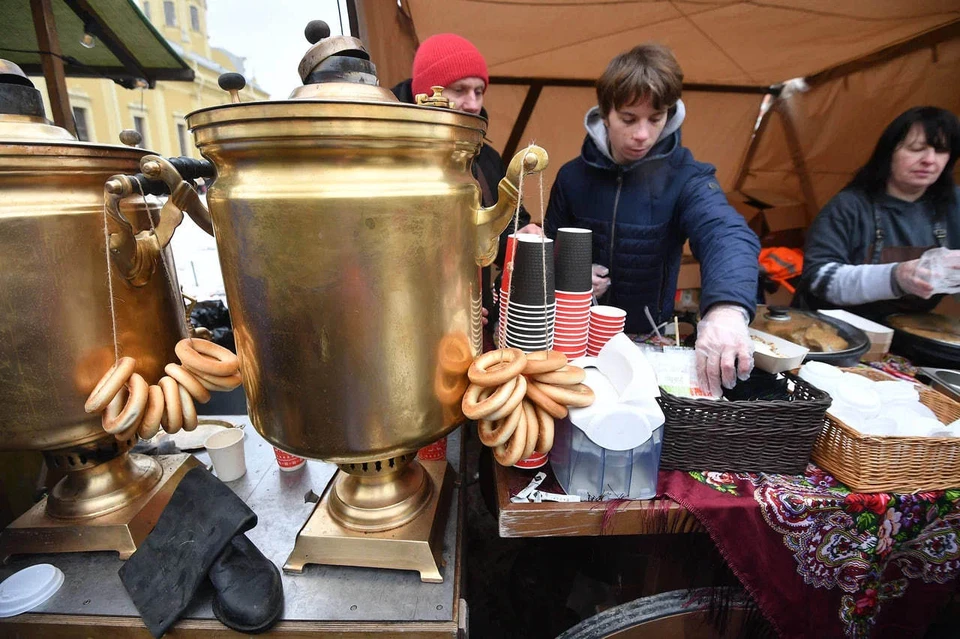 Местный житель заметил незнакомца на соседнем дачном участке.