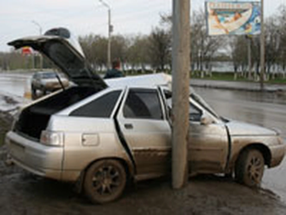 Серьезная авария произошла в районе саратовского аэропорта
