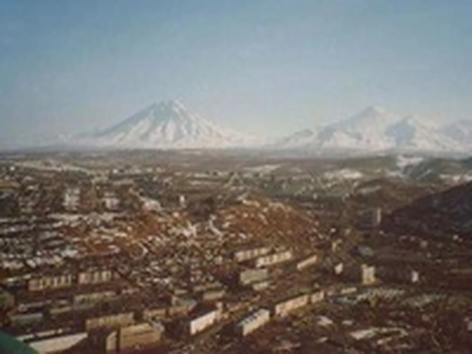 Камчатка думер. Герл камчатка петропавловск камчатский. Петропавловск-камчатский центр города. Авачинская бухта дальний восток. Камчатка фото.