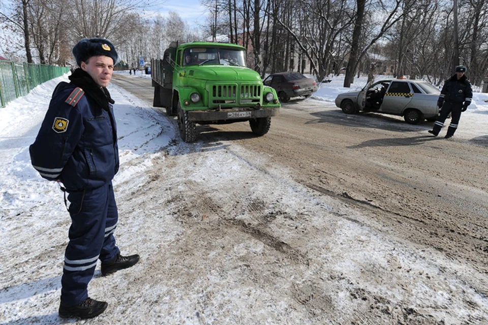 В Краснокамске проверяют каждый автомобиль на въезде и выезде из города.