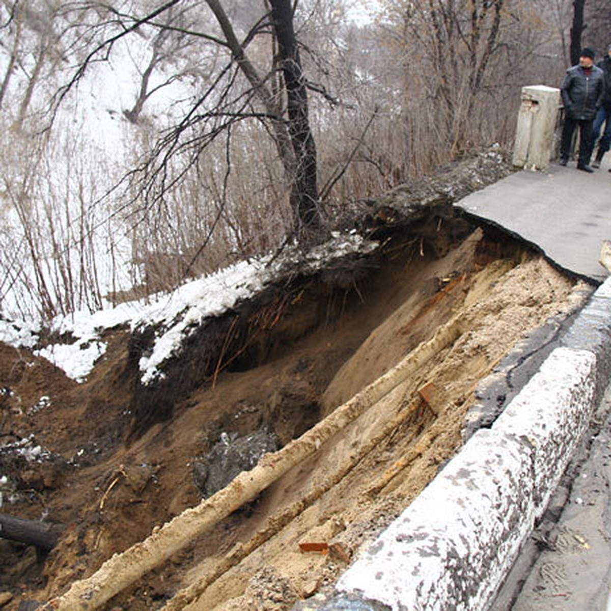 В Нижнем около Кремля произошел оползень - KP.RU