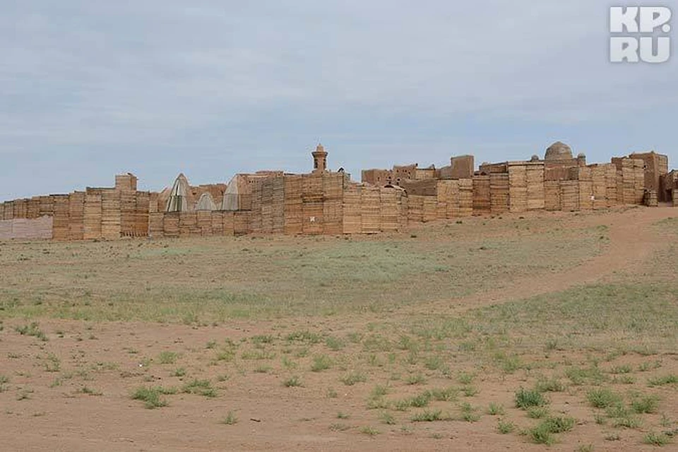 Здесь каждый кирпич, каждый камень - история.