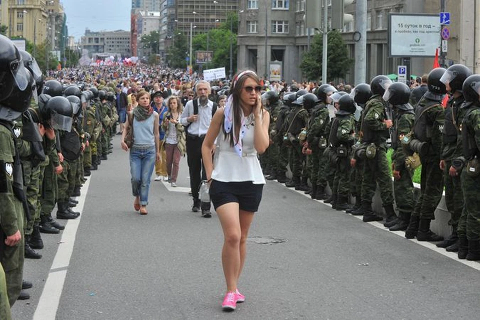 Вот так проходили митинги в Москве этим летом...
